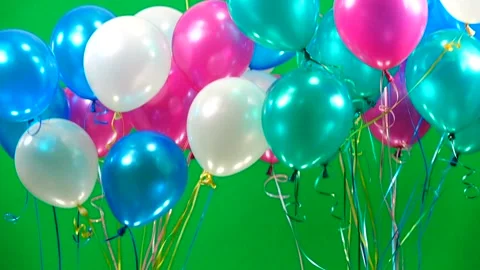 Color balloons fly up on the green screen Stock-Footage 85564591