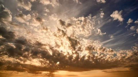 Color clouds on sunset. Time-Lapse 스톡 동영상 133547063