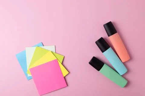 Color paper stick up notes Stock-Fotos