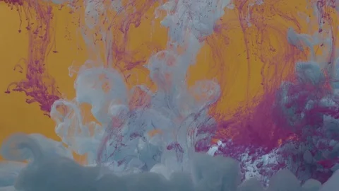 COLOR IN WATER - 2 Stockbeeldmateriaal 87981951