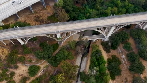 Colorado St Bridge in Pasadena Ca. Aka Suicide Bridge Stock Footage 341552289