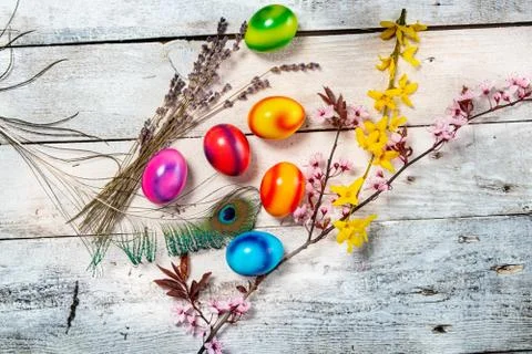 Colored easter egg on wood background Foto stock