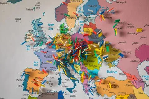 Colored flags on the map of Europe Foto stock