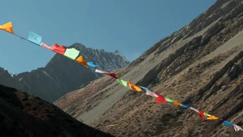 Colored flags in the mountains of Nepal. Video stock 144863805