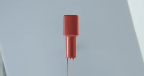 Colored nail polish Vidéo 112100108