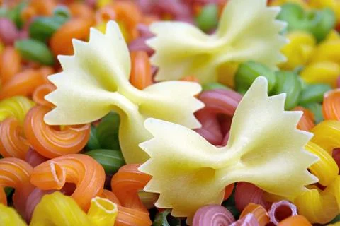 Colored pasta texture background. close up Foto stock