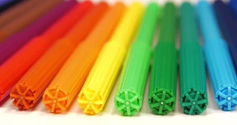 Colored plastic felt-tip pens of all rainbow colors Stock Footage 315439328