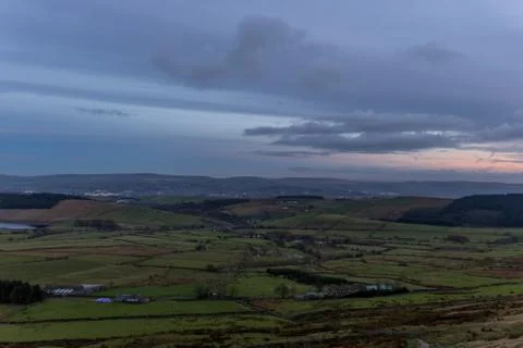 Colored sky in late time inside UK country side Stock-Fotos