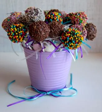 Colored Sweet Cake Pops Candy. 库存照片