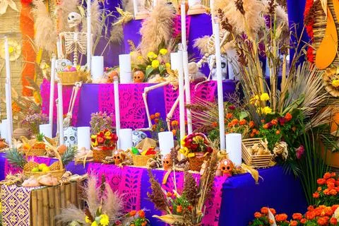 Colorful altar of the dead in day of the dead in mexico Foto stock