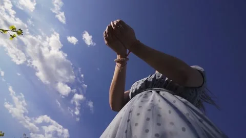 Colorful beads fall Stock Footage 134251564