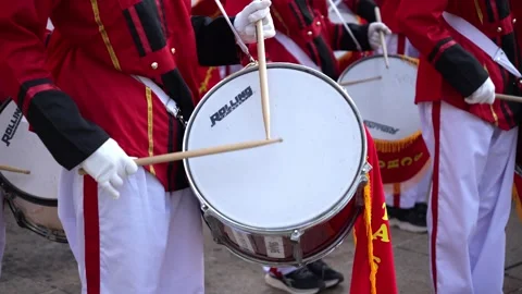 Colorful Cadet Drum Performance on Indonesian Independence Day Parade Vidéo 318347330