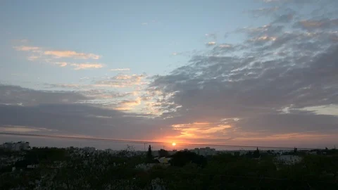 Colorful dramatic sky with cloud at sunset Видео 98422233