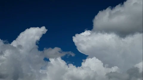 Colorful dramatic sky with clouds Video stock 127490038