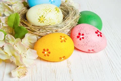 Colorful easter egg in nest Foto stock