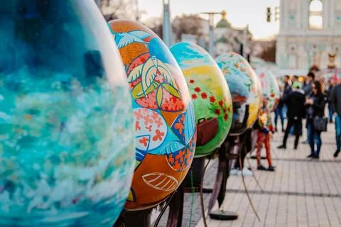 Colorful Easter Eggs Displayed at Outdoor Spring Festival Stockfoto's