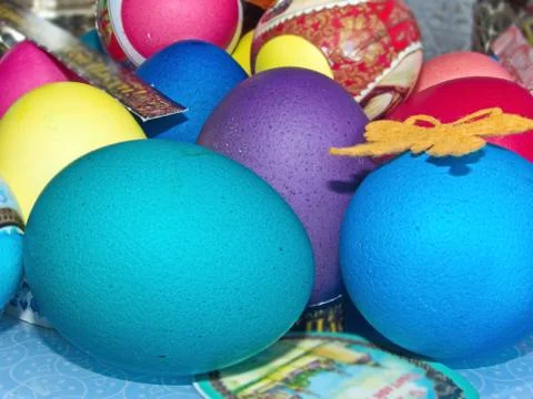 Colorful Easter eggs - part of the passover meal. Happy Day Bright Easter! Foto stock