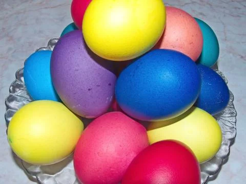 Colorful Easter eggs - part of the passover meal. Happy Day Bright Easter! Foto stock