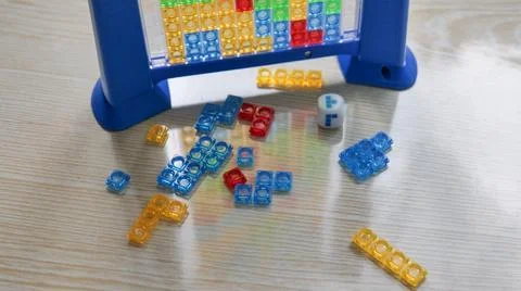 Colorful Educational Shape Sorting Game for Children Foto stock