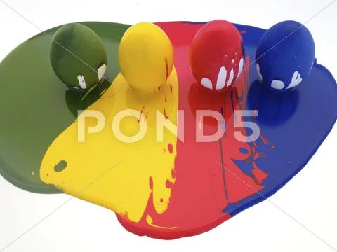 Colorful eggs - easter Stock Photos