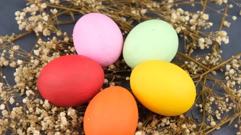 Colorful eggs rotate Stock Footage 239003652