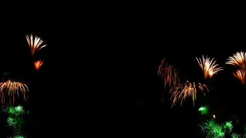 Colorful firework in 8K resolution 7680x4320. launch of the festive fireworks Vídeos de archivo 210820172