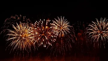 Colorful fireworks exploding in the night sky. Celebrations and events in bri Video stock 85702824
