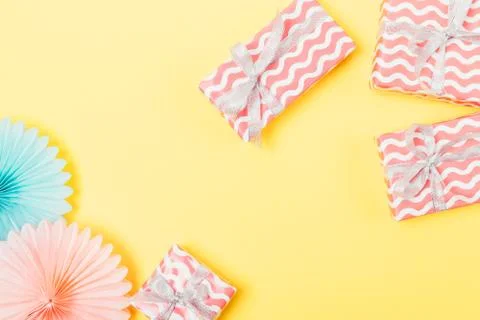 Colorful flat lay composition of pink gift boxes 库存照片