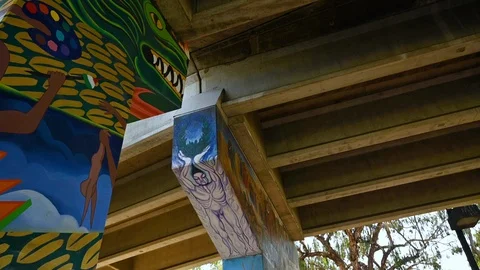 Colorful murals on bridge pillar at Chicano Park San Diego California Vidéo 125454792