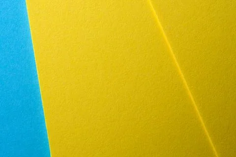 Colorful paper layers create a dynamic visual experience for artists Foto stock