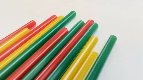 Colorful plastic straws on white background. concept of reducing plastic use Stockbeeldmateriaal 309978997