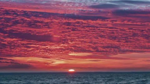 The colorful sky motion on the sunset background. time lapse Video stock 137217841