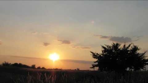 Colorful summer sunset Видео 25103172