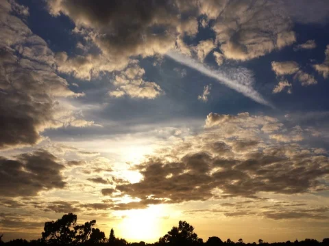 Colorful Sunset Clouds Timelapse (2160p 29 97) Video stock 72628452