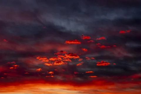 Colorful sunset sky with dramatic red clouds. Only sky image, no land. Foto stock