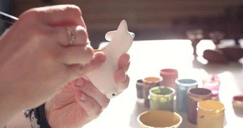 Coloring of a clay toy Video stock 115160402