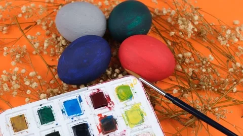 Coloring eggs colorful Video stock 238935971