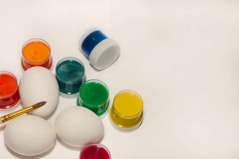 Coloring eggs for Easter. Holiday preparation concep Stock Photos