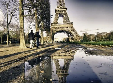 Colors of Sky over Eiffel Tower, Paris Fotos Stock
