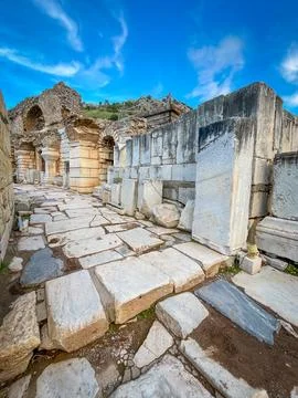 Colossal Marble Blocks Line Rugged Stone Path Climbing Ancient Hillside Ruins 스톡 사진