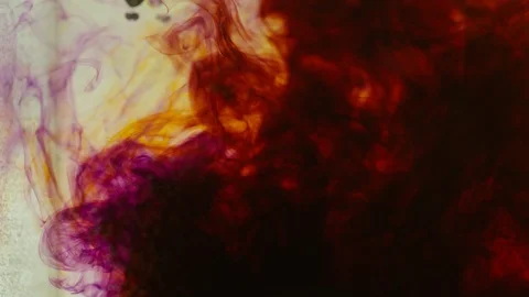Colour splash in water 库存影片 92508506