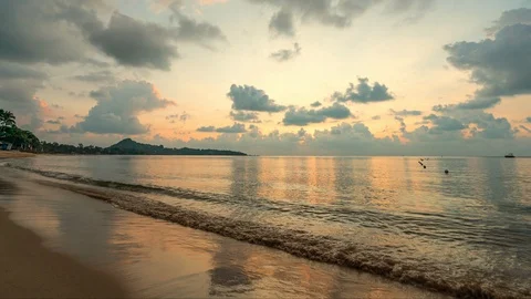 Colourful sunrise sky over tropical beach. 4k time lapse Stock Footage 119860153