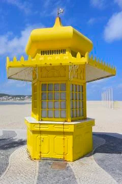 Colourful yellow kiosk, Foz de Arelho, Leiria district, Portugal, Europe Stock Photos