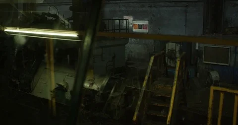 Coltrolling Machine 動画素材 81006669