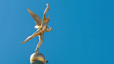 The column and statue at the Place de la Bastille timelapse in Paris. Stock Footage 270226417