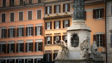 Column of the Imacculate Conception in the Piazza di Spagna, Rome Stock Photos