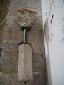 Column on the wall Stockfoto's