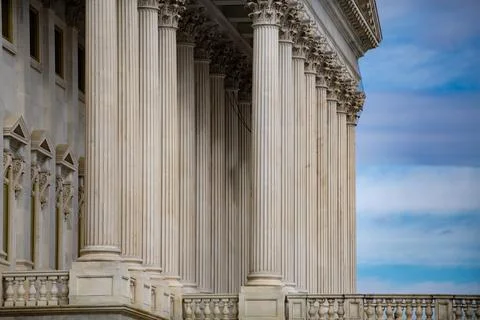 Columns marble facade classical structure. Columns fluted symmetry repetiti.. 스톡 사진