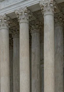 Columns Tall vertical texture background. Columns marble repetition symmetr.. Foto stock