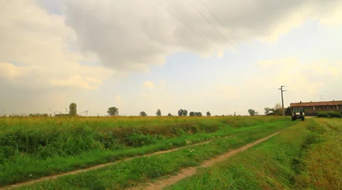 Combine harvester rice Stock-Footage 32184465